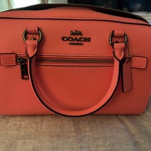 Brand new coach purse. In excellent condition, no damage.